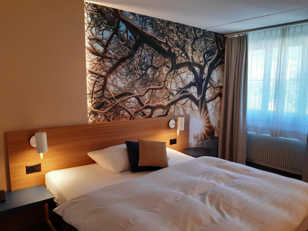 Hotel Urs Und Viktor Bettlach Bagian luar foto